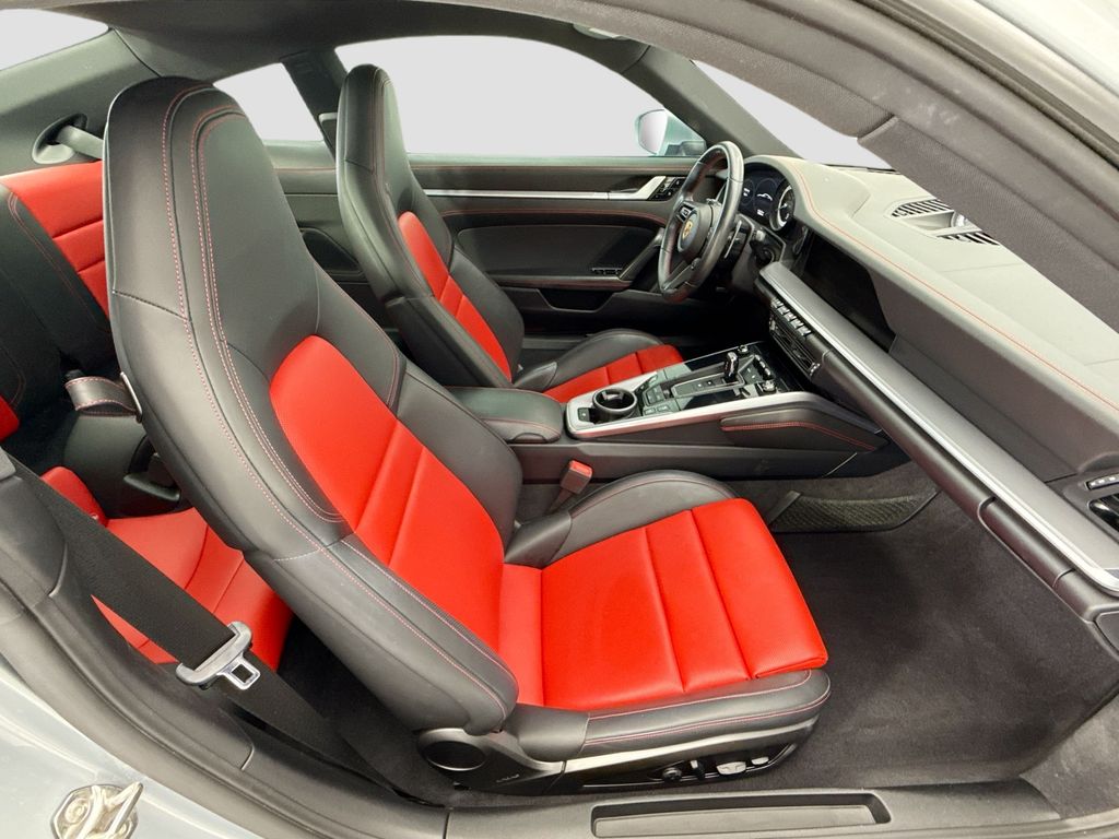 Thumbnail: 2020 Porsche 911 - 21