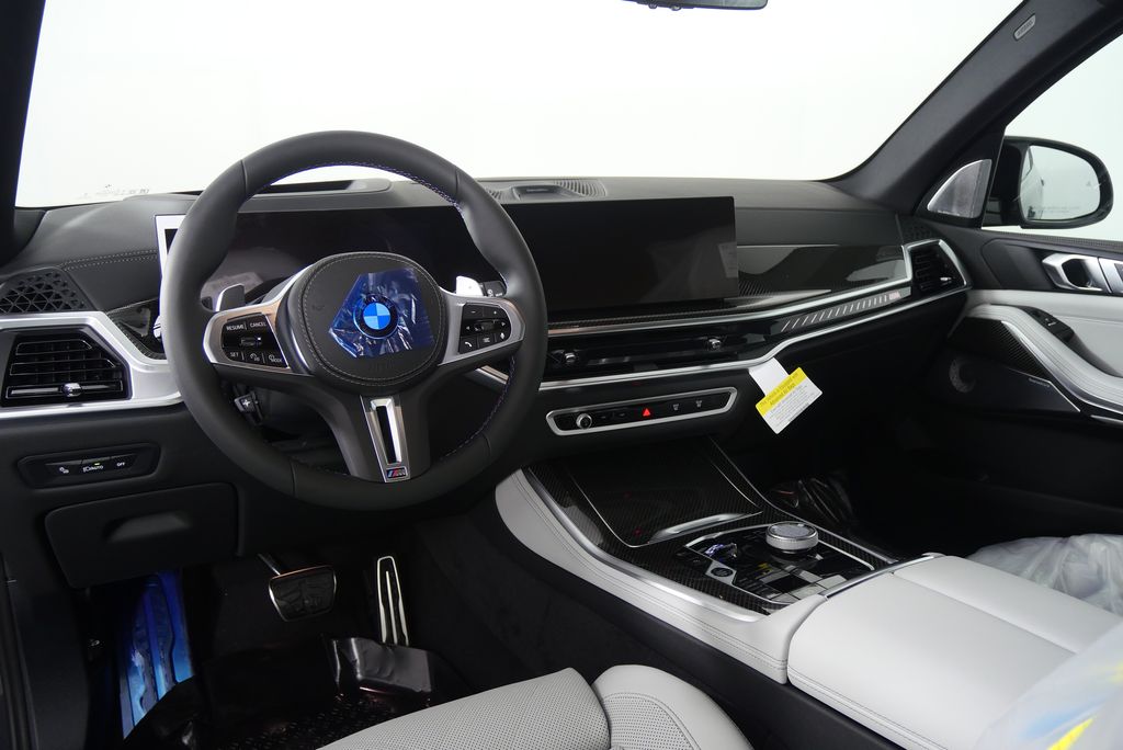 Thumbnail: 2026 BMW X5 - 32