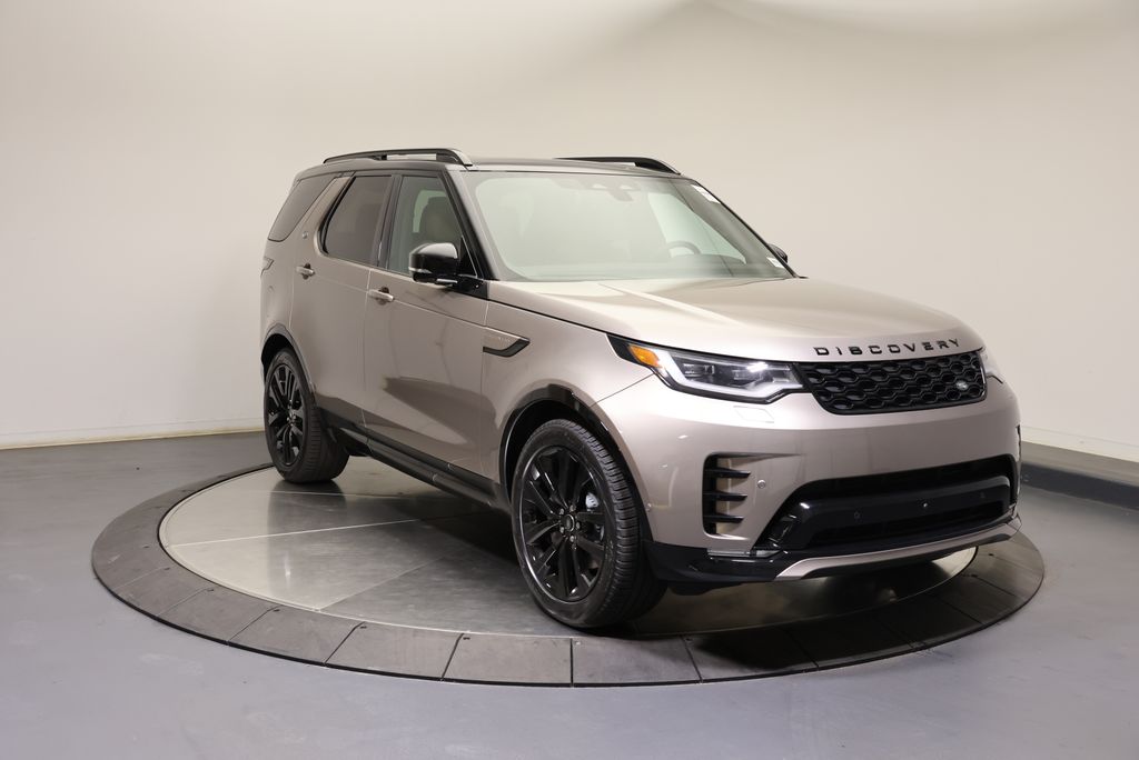 Thumbnail: 2026 Land Rover Discovery - 7