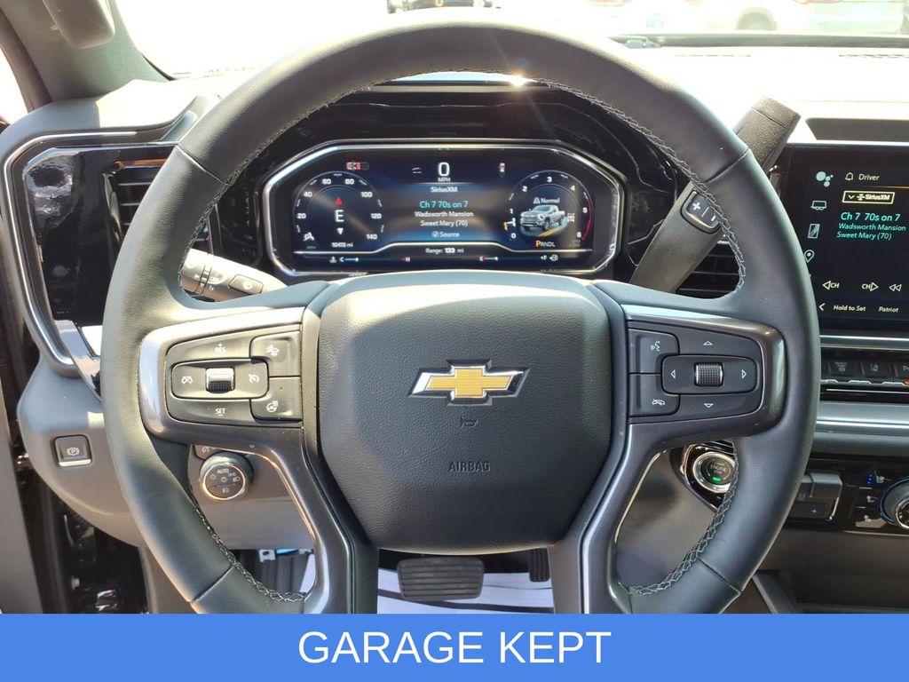 Used 2024 Black Chevrolet High Country image 10