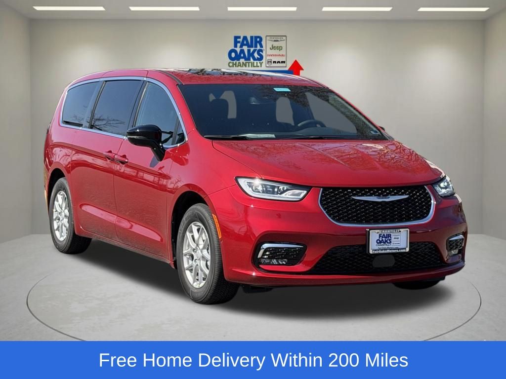 Red Hot Pearlcoat 2026 Chrysler Pacifica Minivan Front-Wheel Drive 9-Speed Automatic
