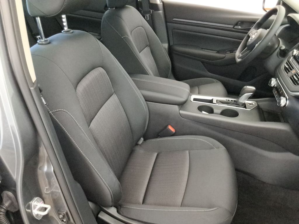 used 2025 Nissan Altima car