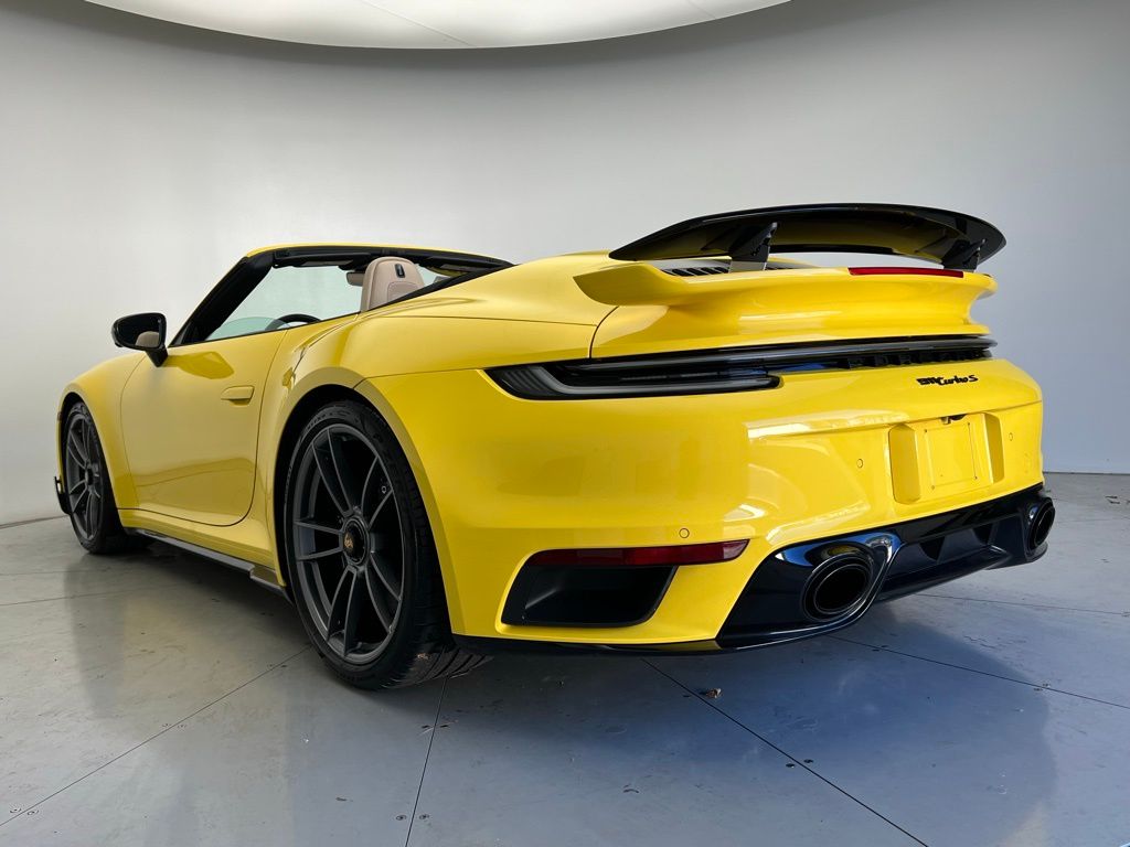 Thumbnail: 2023 Porsche 911 - 3