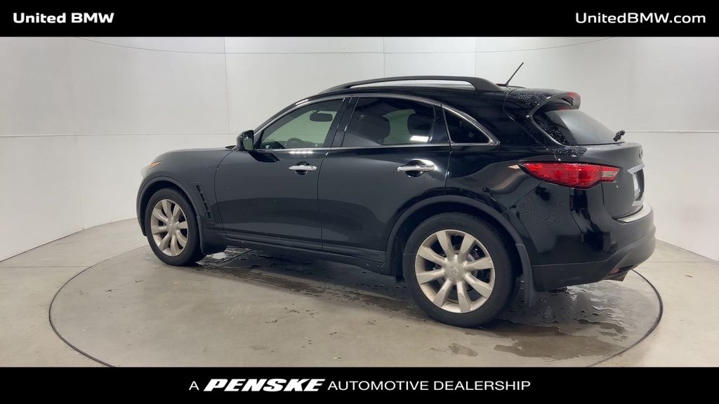 2016 INFINITI QX70 Base 6