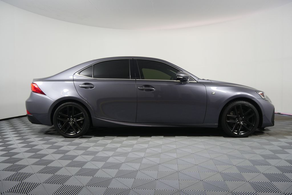 2018 Lexus IS 300 2