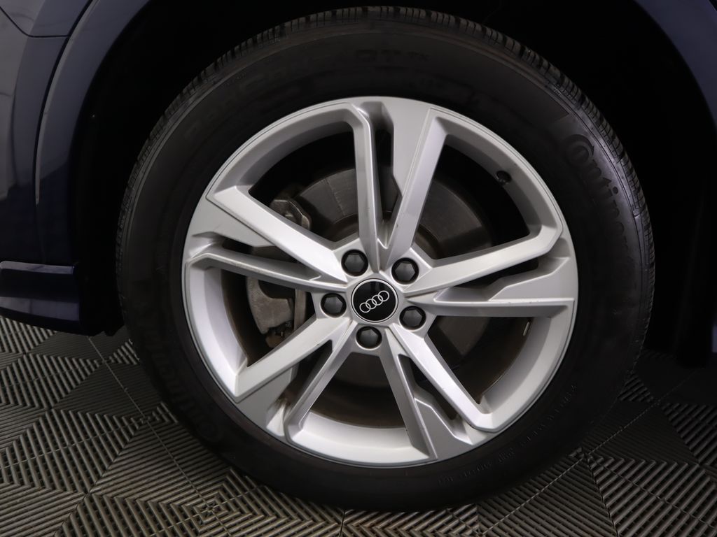 Thumbnail: 2021 Audi Q3 - 30