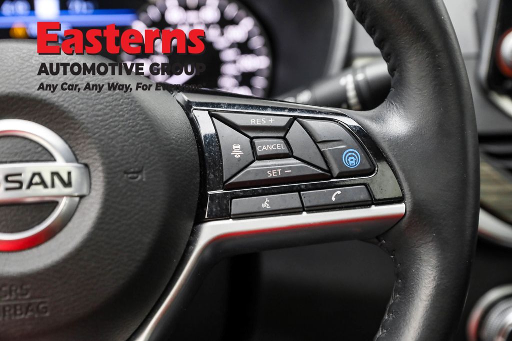 Used 2022 Blue Nissan 2.5 SL image 16