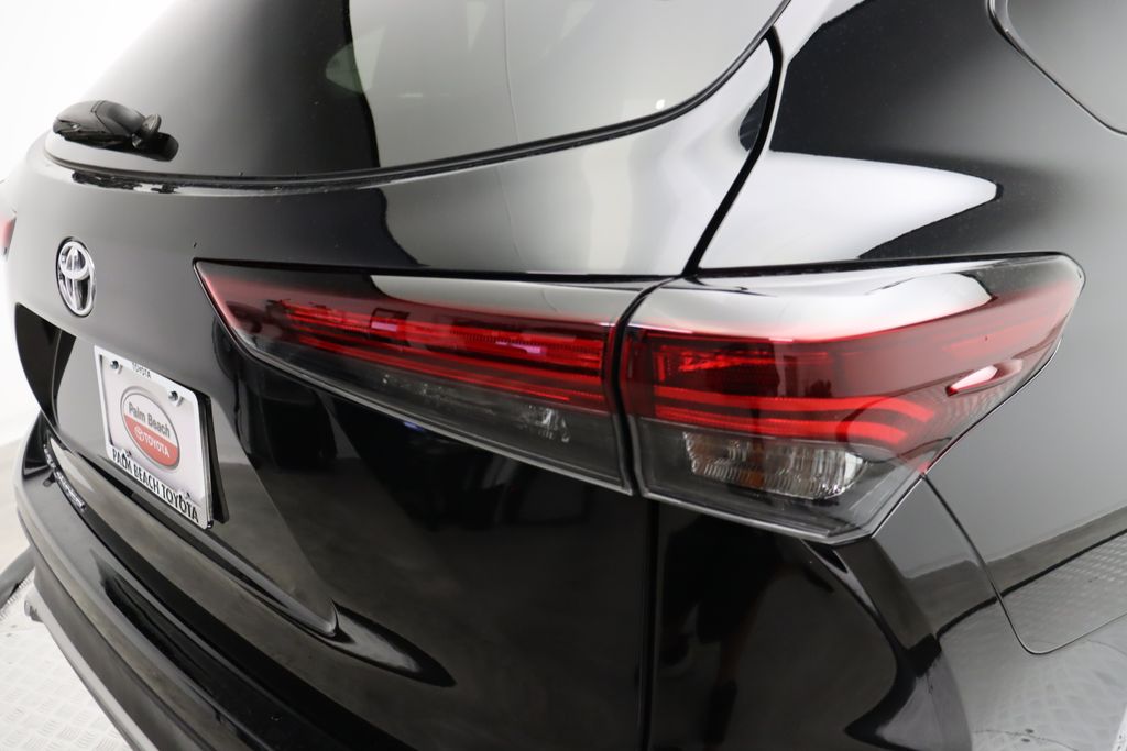 2024 Toyota Highlander XSE 9
