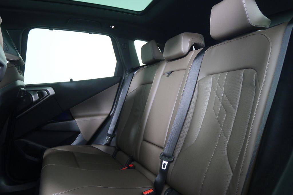Thumbnail: 2026 BMW X3 - 14