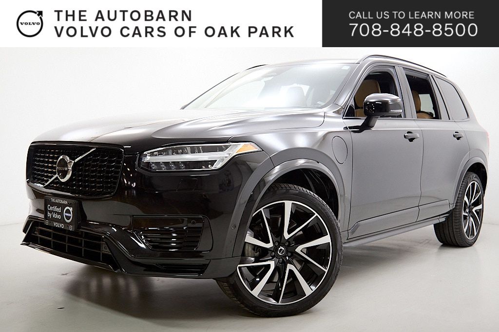 2023 Volvo XC90 Recharge T8 Ultimate Dark Theme eAWD