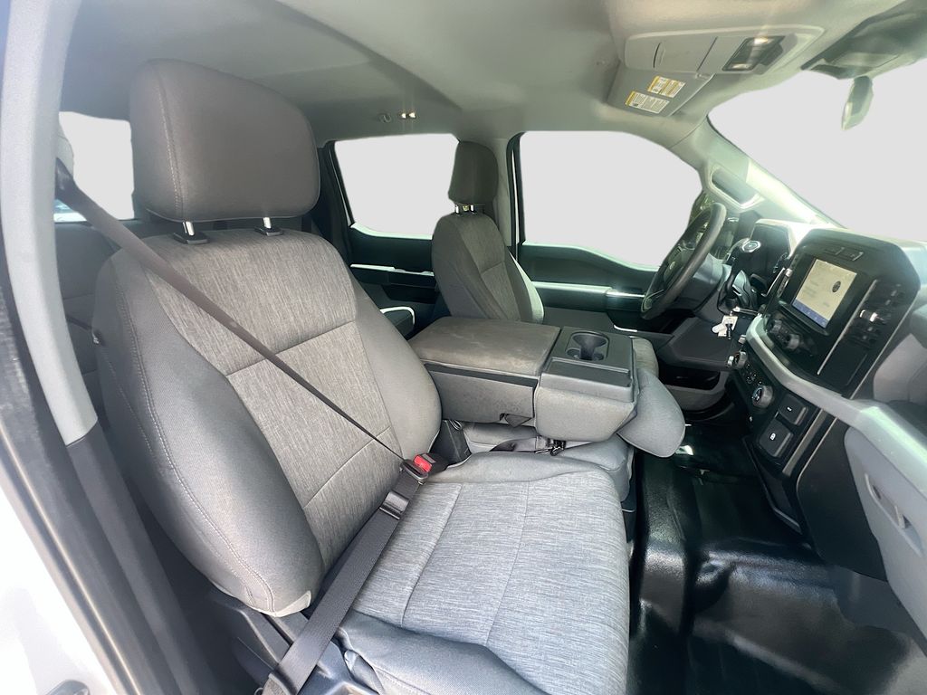 Used 2023 White Ford XL image 26