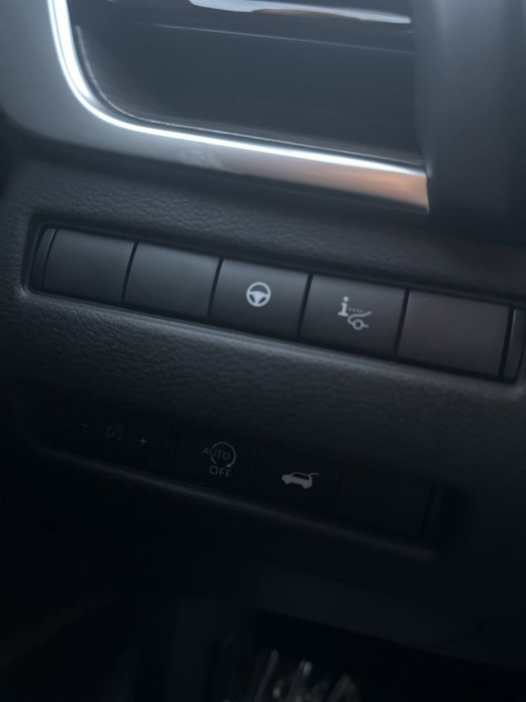 2025 Boulder Gray Pearl Nissan Rogue Platinum FWD SUV