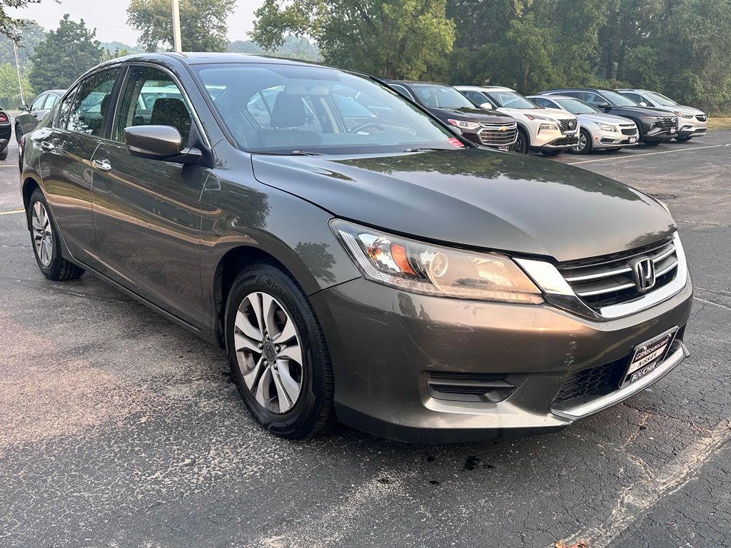Used 2014 Modern Steel Metallic Honda LX image 2