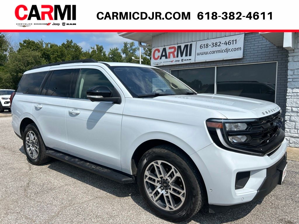 Silver Metallic 2025 Ford Expedition SUV / Crossover Four-Wheel Drive Automatic