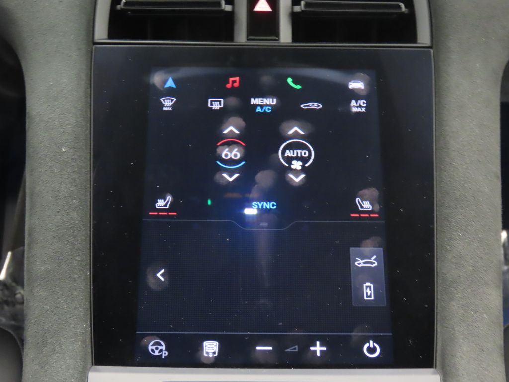 Thumbnail: 2022 Porsche Taycan - 28