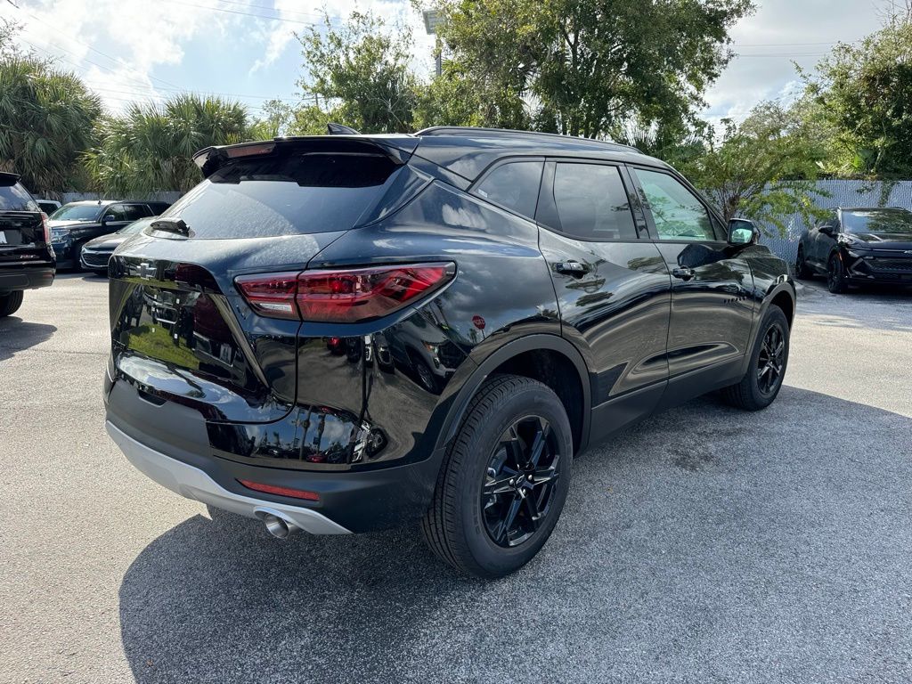 2025 Chevrolet Blazer LT 8