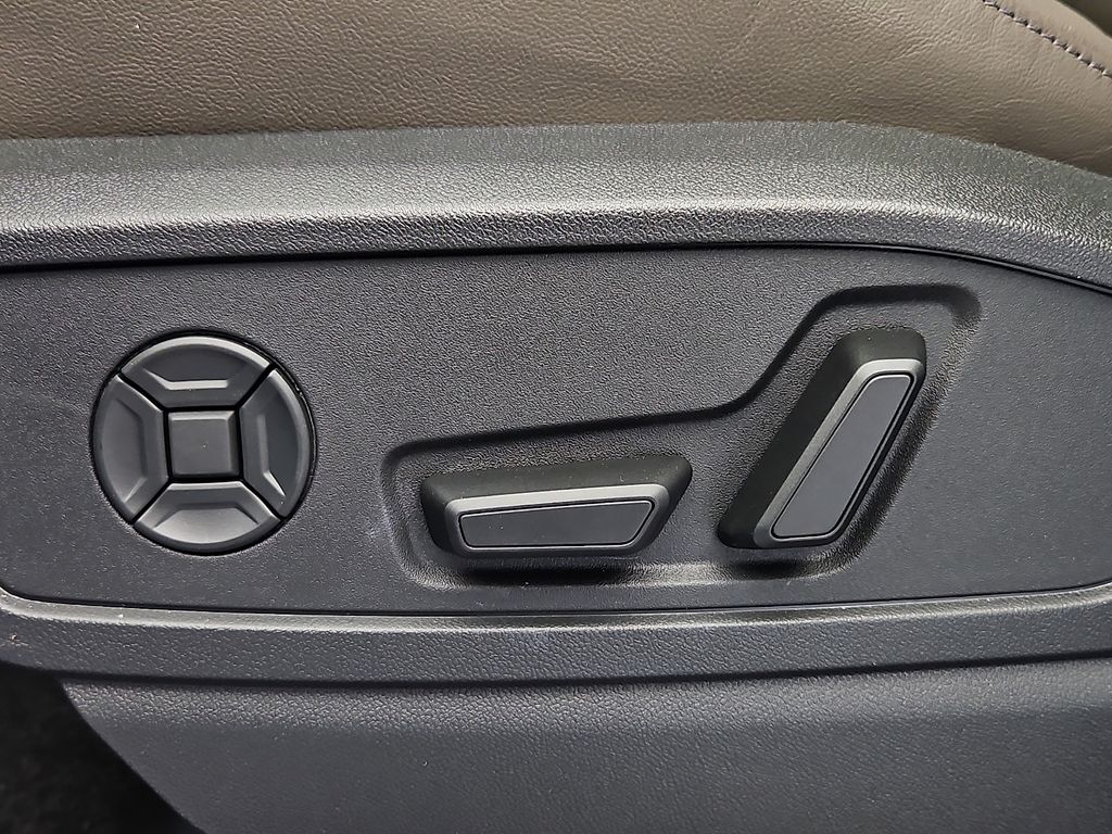 Thumbnail: 2026 Audi Q5 - 18