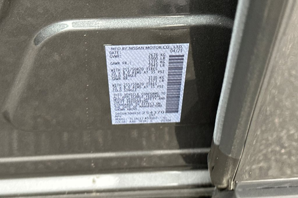 2025 Nissan Pathfinder Platinum - Photo 22