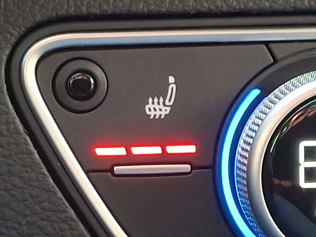 Thumbnail: 2025 Audi Q5 - 23