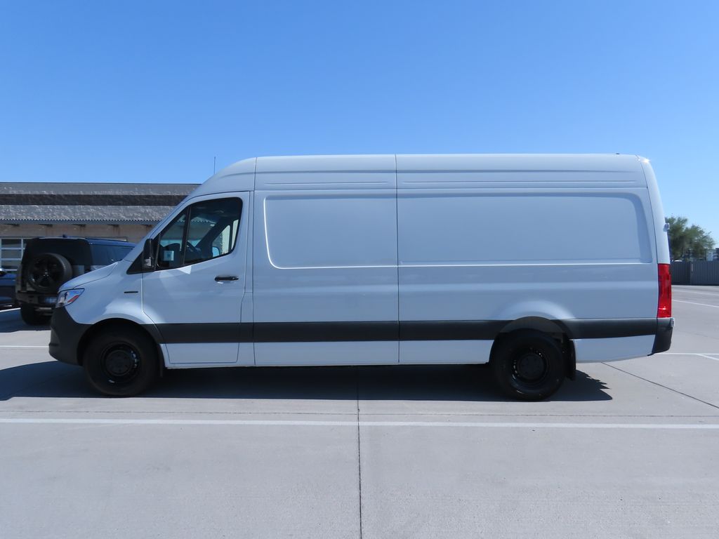 2024 Mercedes-Benz Sprinter 2500 8