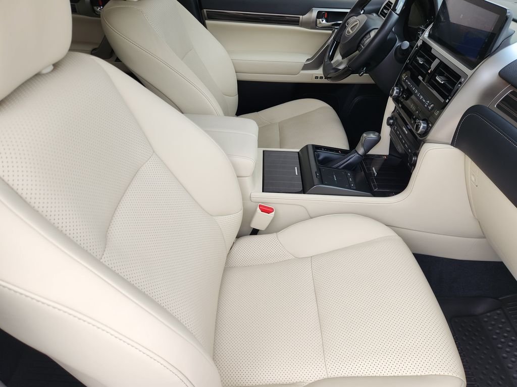 2023 Lexus GX 460 Luxury White at Westside Lexus