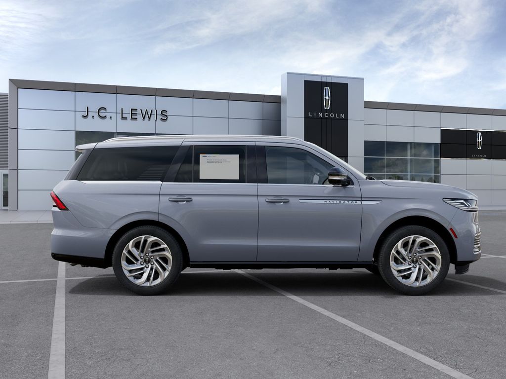 2027 Lincoln Navigator Reserve