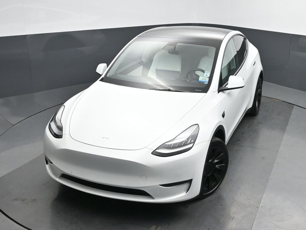 2022 Tesla Model Y Long Range Dual Motor All-Wheel Drive