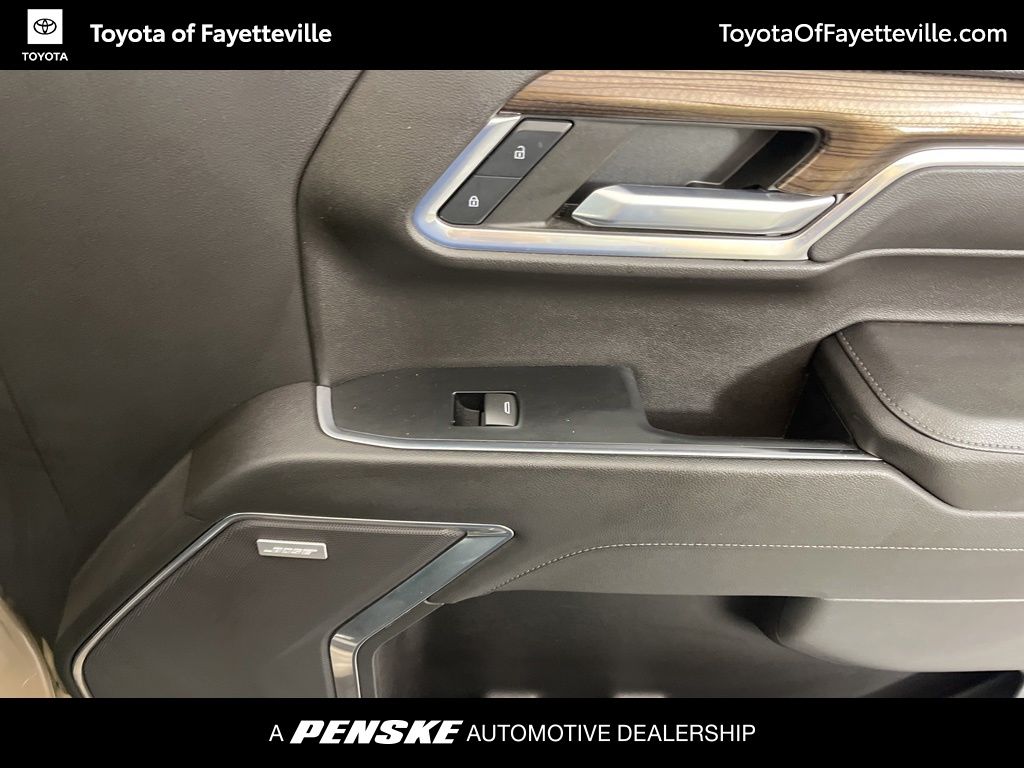 Thumbnail: 2022 Chevrolet Silverado 1500 - 21