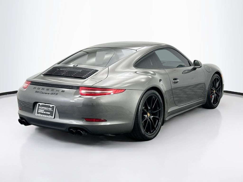 Thumbnail: 2016 Porsche 911 - 7