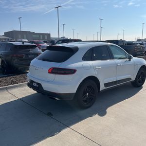 2018 Porsche Macan Base 8