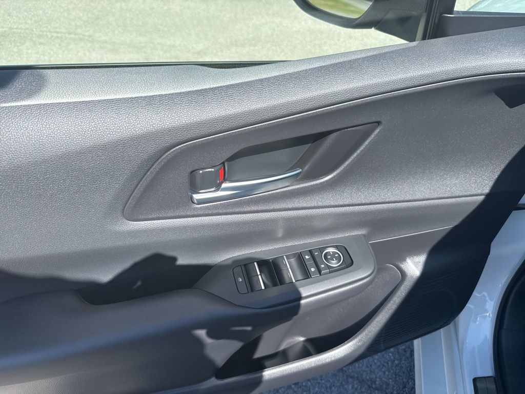 2025 Toyota Prius Plug-in Hybrid XSE photo 15