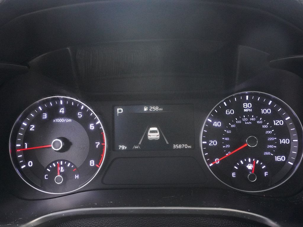 Used 2024 White Kia LXS image 38