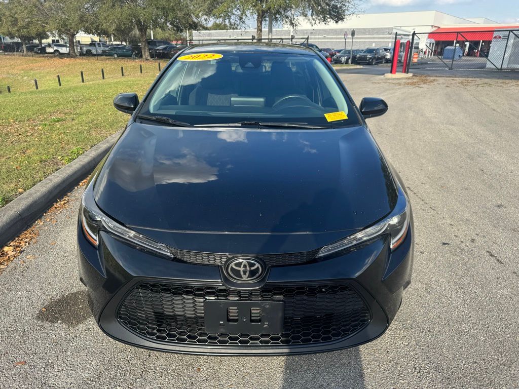 2022 Toyota Corolla LE 8