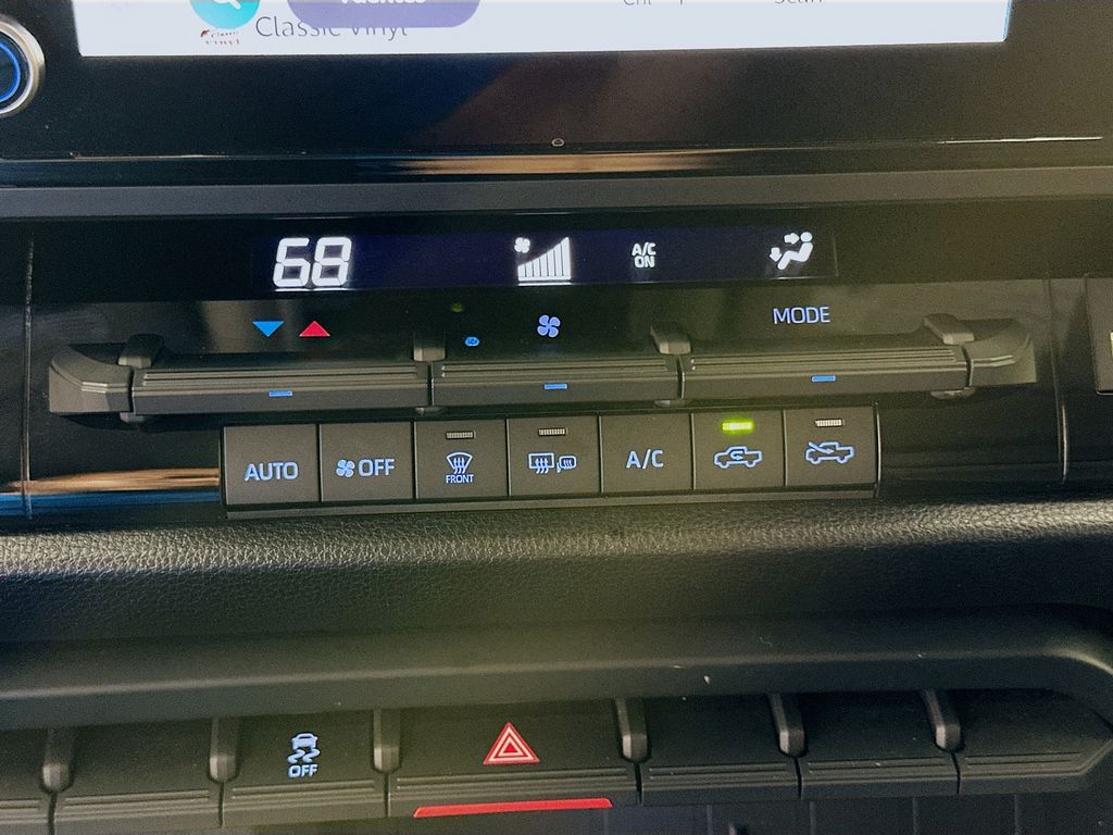 Thumbnail: 2024 Toyota Tundra - 15