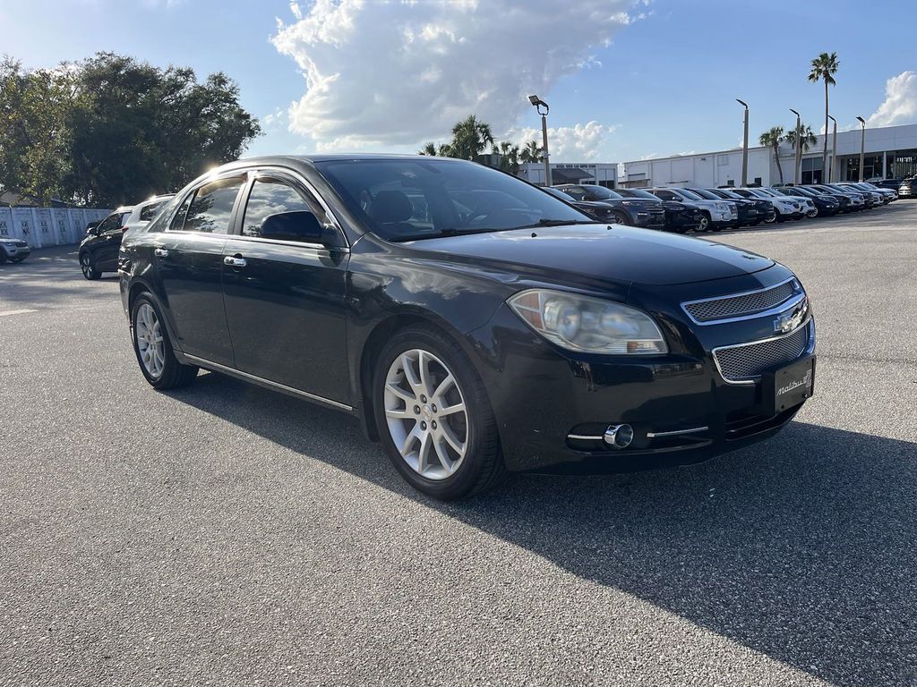 2010 Chevrolet Malibu LTZ 2