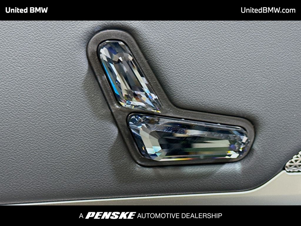 Thumbnail: 2026 BMW 7 Series - 4