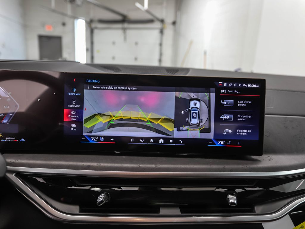 2025 BMW X5 M60i 17