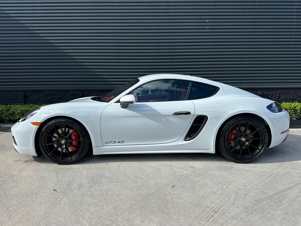 Thumbnail: 2025 Porsche 718 Cayman - 2