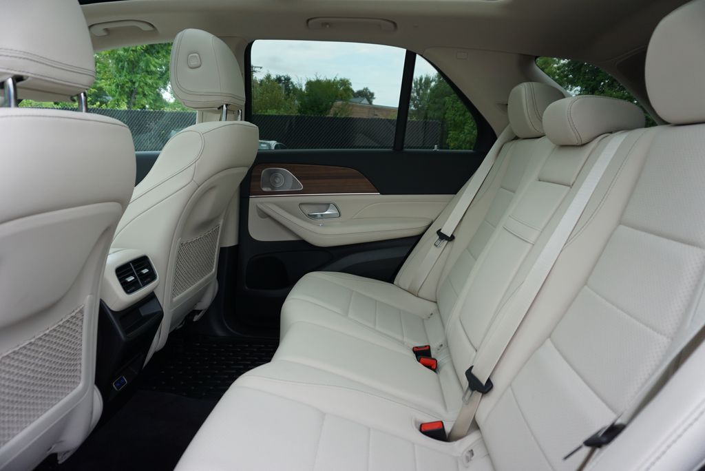 Thumbnail: 2025 Mercedes-Benz GLE - 13