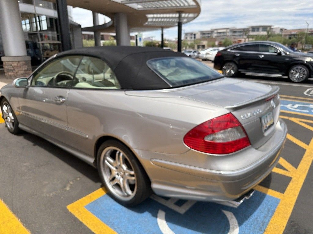 Thumbnail: 2008 Mercedes-Benz CLK - 24