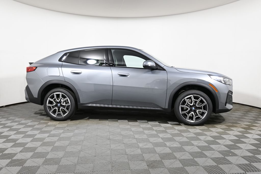 Thumbnail: 2026 BMW X2 - 8