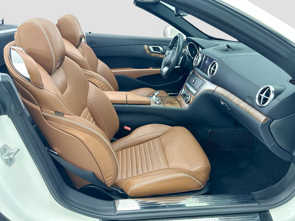 Thumbnail: 2017 Mercedes-Benz SL-Class - 18