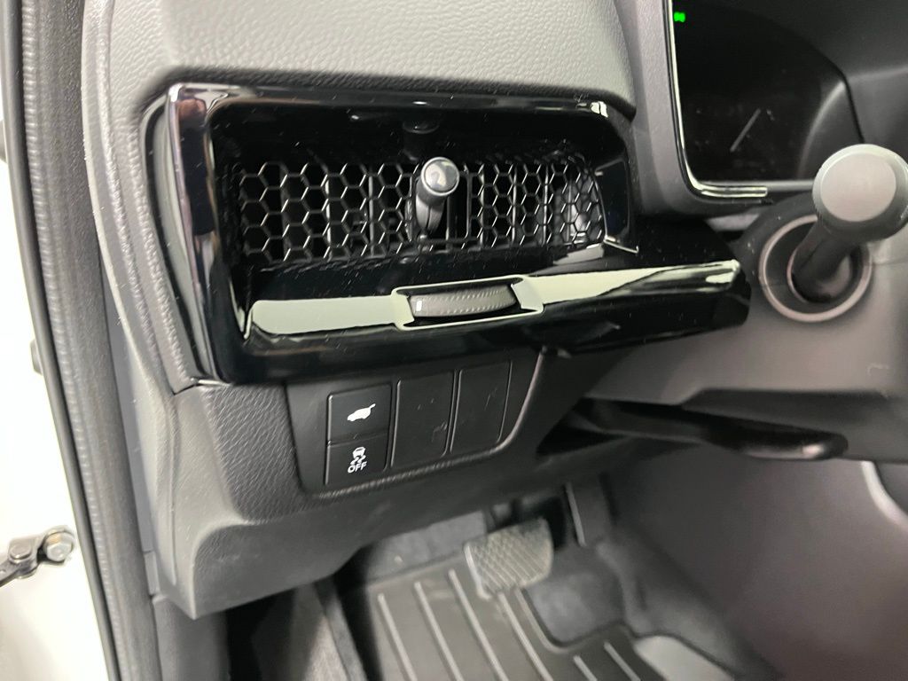 2025 Honda CR-V EX-L 28