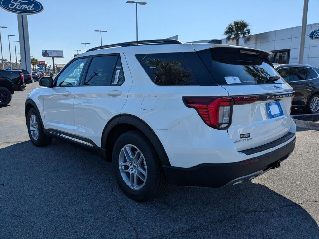 2025 Ford Explorer Active