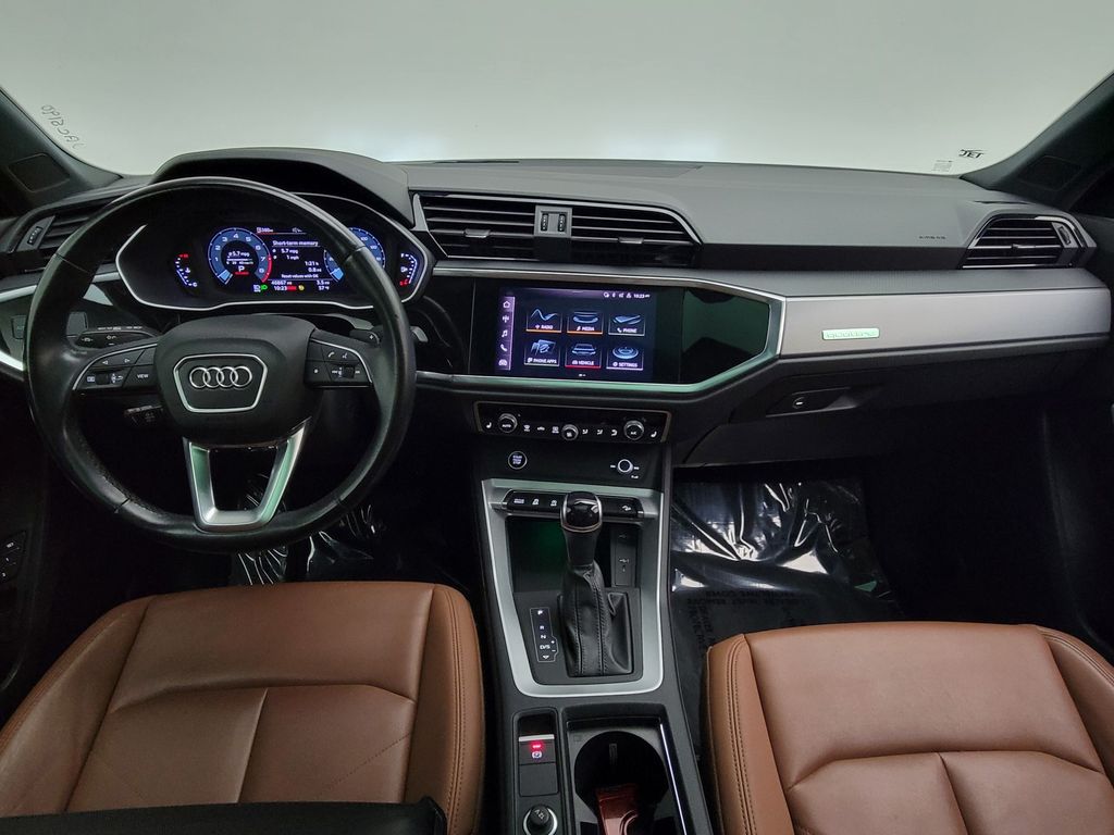 Thumbnail: 2022 Audi Q3 - 18