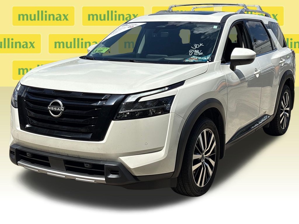 Certified Used 2024 White Nissan Platinum image 14