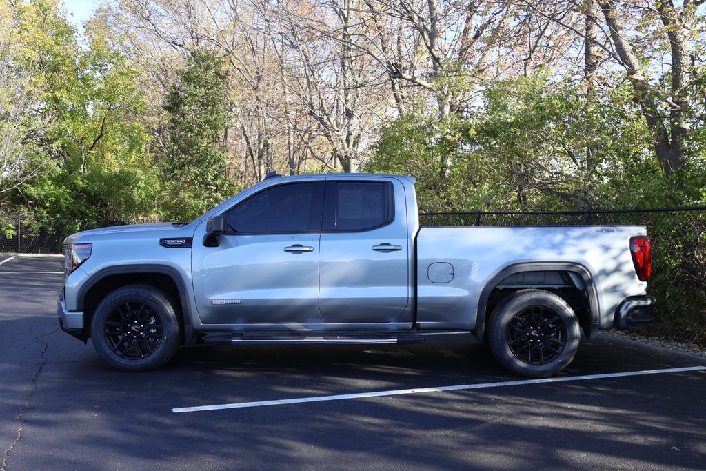 Thumbnail: 2023 GMC Sierra 1500 - 4