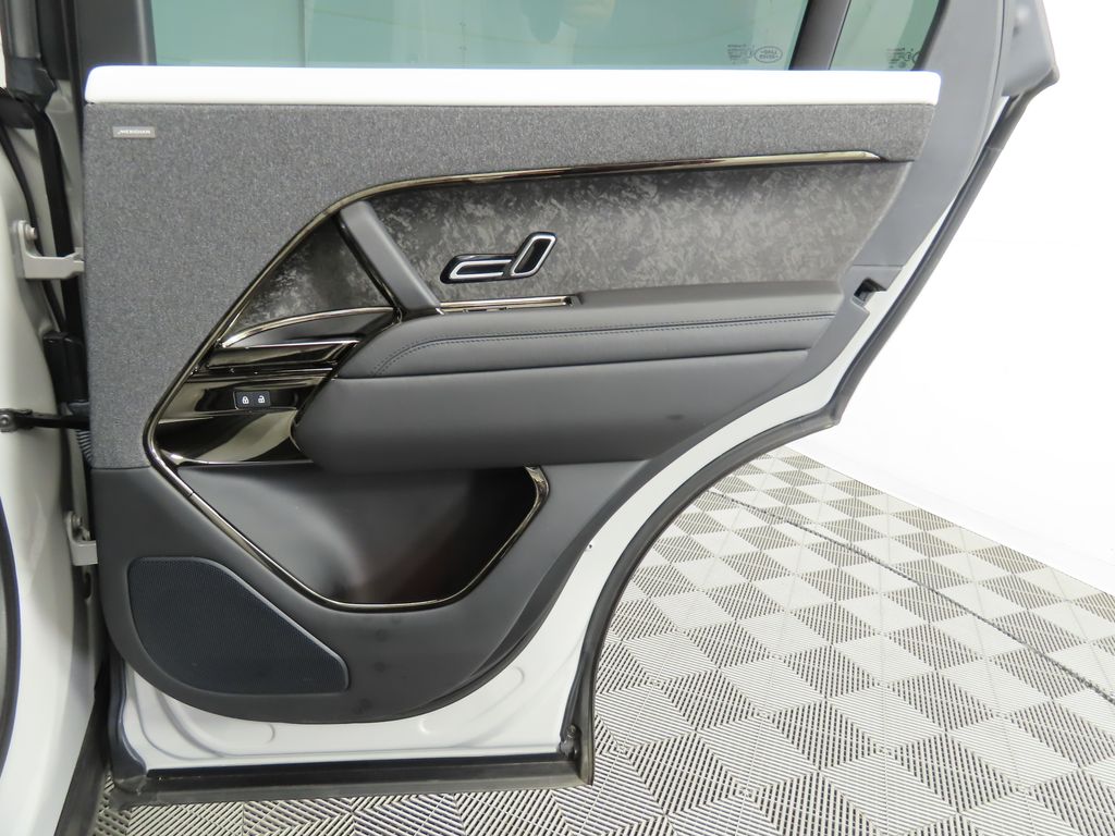 Thumbnail: 2023 Land Rover Range Rover Sport - 26