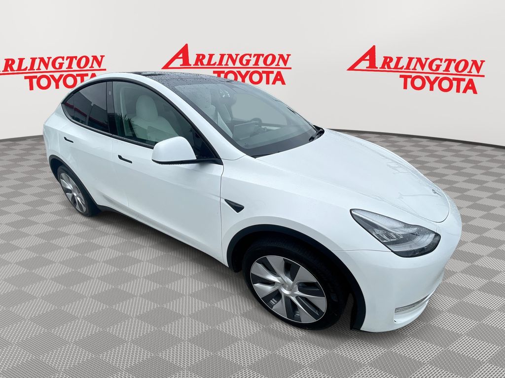 2023 Tesla Model Y Long Range's photo