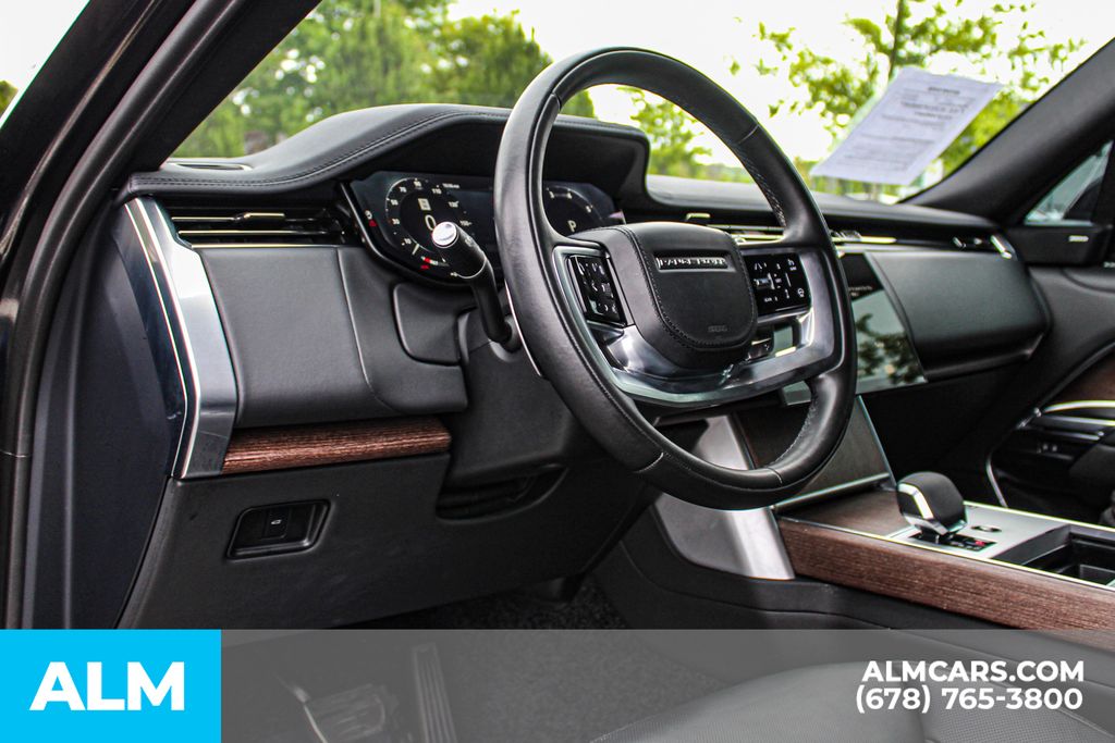 Used 2024 Black Land Rover SE image 32